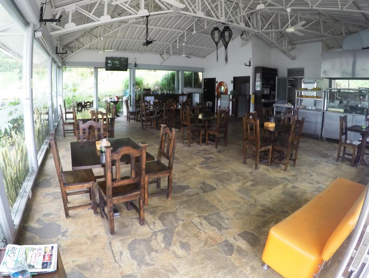Sky Club Eco Hotel Belen de Umbria Екстериор снимка